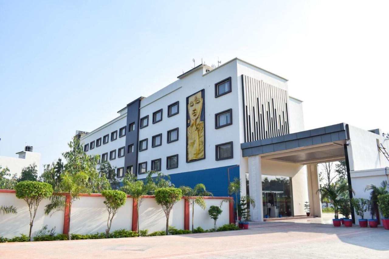 Tulip Inn Shravasti Bahraich Экстерьер фото
