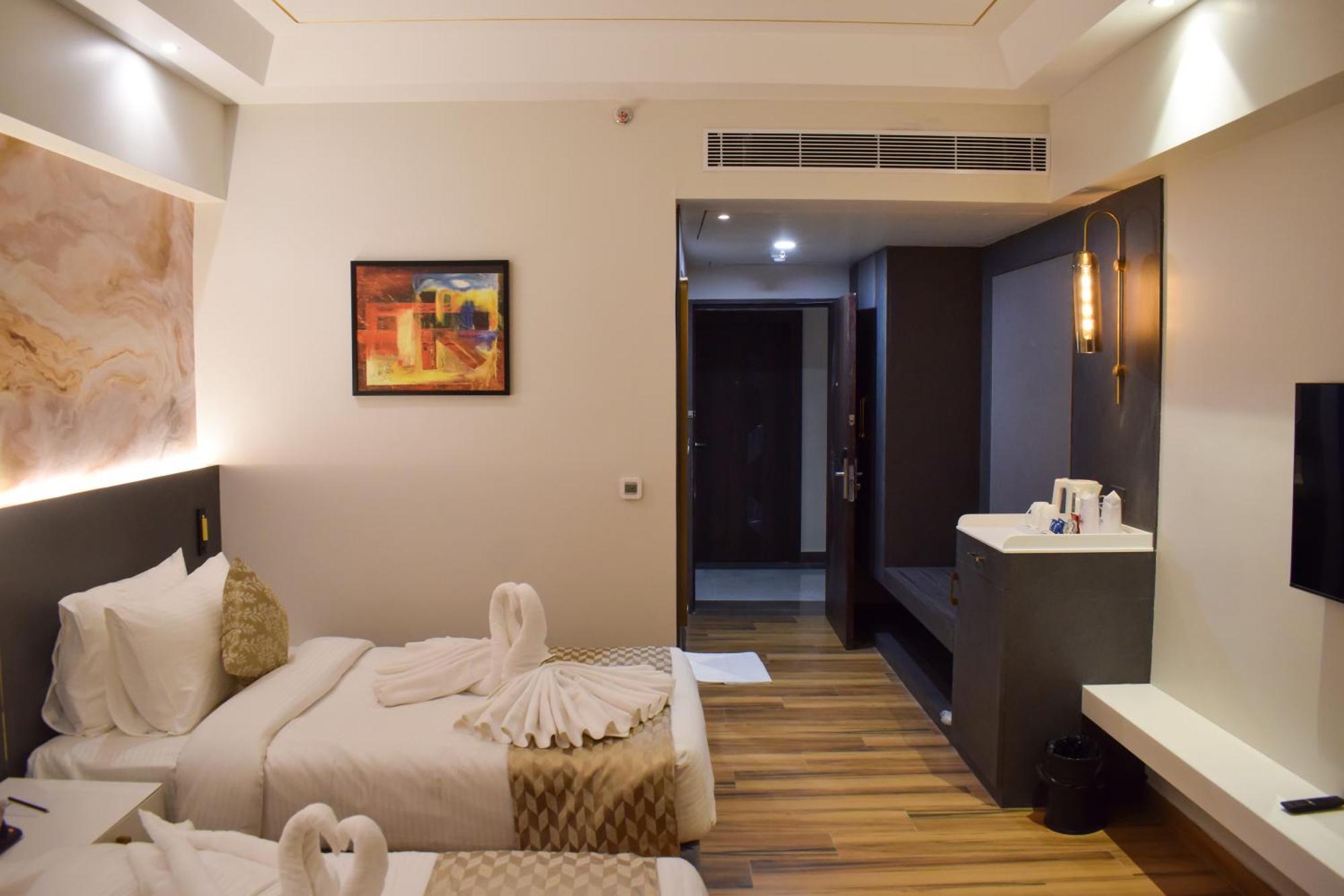 Tulip Inn Shravasti Bahraich Экстерьер фото