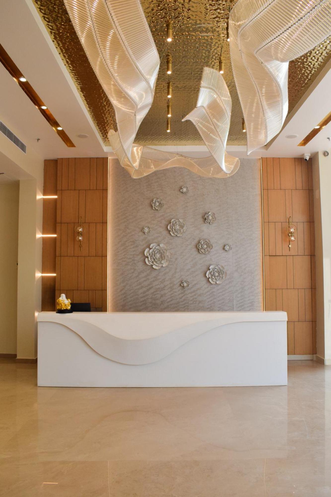 Tulip Inn Shravasti Bahraich Экстерьер фото